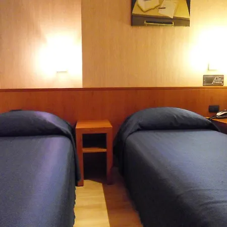 罗克西酒店 3*