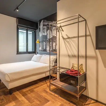 Roxy 3* Milano