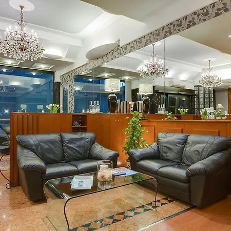 Hotel Roxy 3*