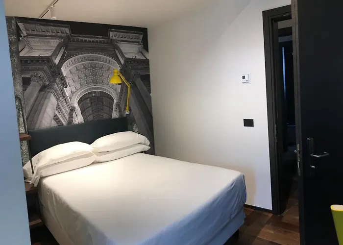 Roxy 3* Μιλάνο