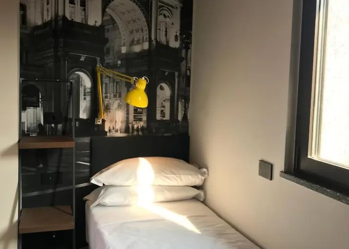 Roxy 3* Μιλάνο